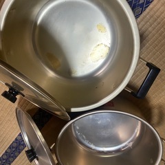 大型鍋の画像