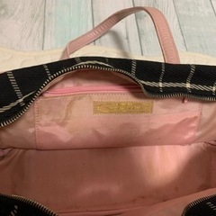 サマンサタバサのバッグの画像