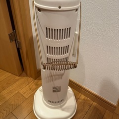 Brunoカーボンヒーターレトロホワイトの画像