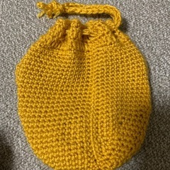 手作り 編み物クマ巾着　未使用の画像