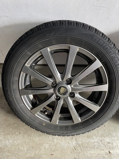 冬タイヤ　165/65r15 バリ溝　