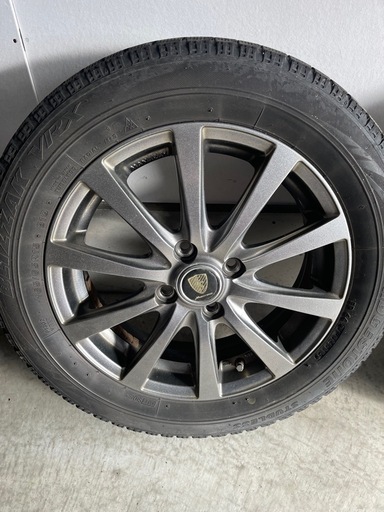冬タイヤ　165/65r15 バリ溝　
