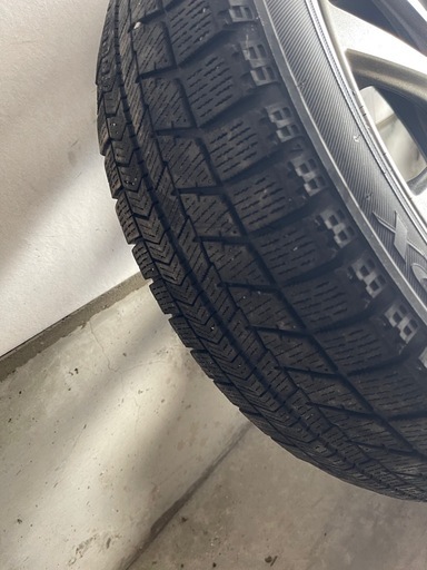 冬タイヤ　165/65r15 バリ溝　