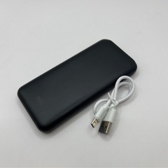 大容量 モバイルバッテリー 黒　10000mAh シンプル