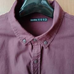 Bershka　シャツ　エンジの画像