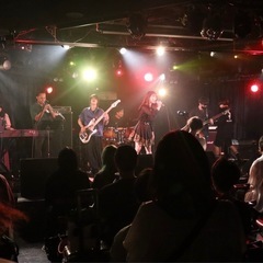【🎸バンドサークルCAMO🎸】一人で参加可。その場でバンド演奏！➡️12/8(日)9:30〜14:00@下北沢ライブハウス⬅️◇◆最新流行曲や人気邦ROCK曲をカバー◇◆メンバー募集中！ − 東京都