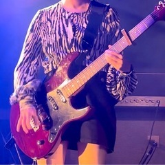 【🎸バンドサークルCAMO🎸】一人で参加可。その場でバンド演奏！➡️12/8(日)9:30〜14:00@下北沢ライブハウス⬅️◇◆最新流行曲や人気邦ROCK曲をカバー◇◆メンバー募集中！ - バンド