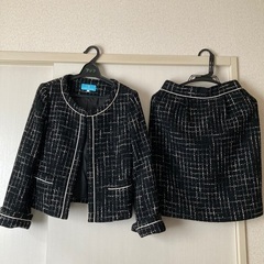 ツイードジャケット・スカートのセットアップ