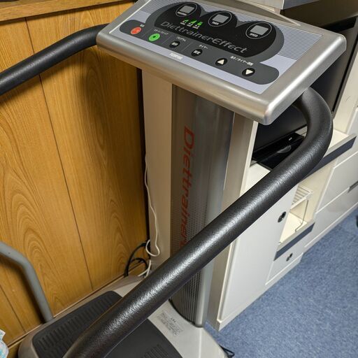 緊急！★1月の引取り限定★　ダイエットトレーナー エフェクト　DT-1　フジ医療器　ブルブルマシーン　筋トレ