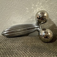 ほぼ新品！
リファ　Refa マッサージャーの画像