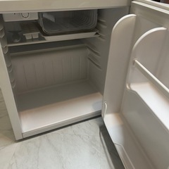 【美品】ホワイト、一人暮らし、冷蔵庫の画像