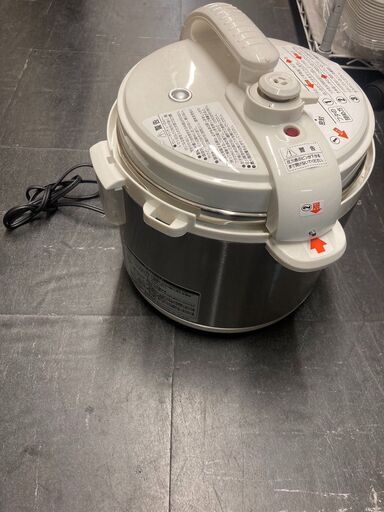 ☆中古￥3,800！D＆S　家庭用マイコン電気圧力鍋　家電　STL-EC50型　2018年製　【BK008】
