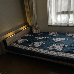 ダブルベッド