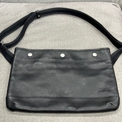 美品 
PORTER ポーター サコッシュ