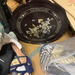 螺鈿付きテーブル