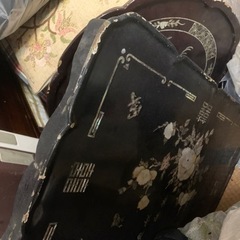 螺鈿付きテーブル