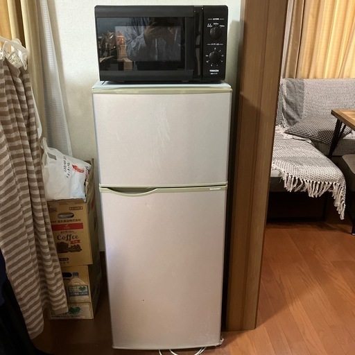 冷蔵庫と電子レンジ