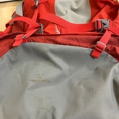 オスプレー 登山用リュック 55L(ザックカバー付き)の画像