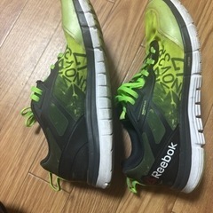 ランニングシューズの画像