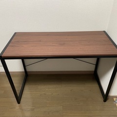 取り引き中　　机　中古