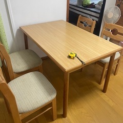 食卓テーブル(取り引き中)