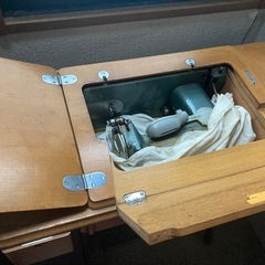 足踏みミシンの画像