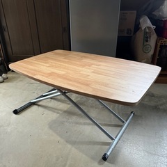 昇降テーブル
