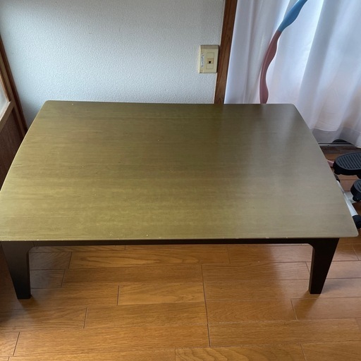 こたつテーブル\n