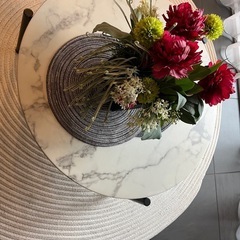 終了【交渉中 】moda en casa/ モーダ・エン・カーサ大理石ローテーブル