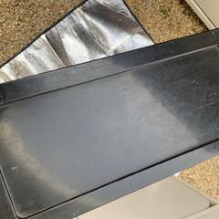 黒の4段プラスチックケースの画像