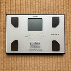 タニタ体重計　体脂肪率など測れます
