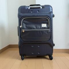 中古スーツケース（紺）