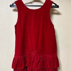 赤いベルベット調ジャンバースカート 120サイズ フリル　リボン付きの画像