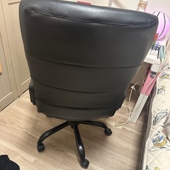 パソコンチェアの画像