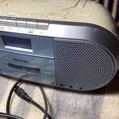 【T4】TOSHIBA CDラジカセTY-CK4 CDテープ不可の画像