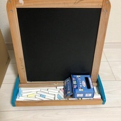 お絵かきボード、黒板とホワイトボード、両用