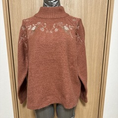 Heather 花柄刺繍 ハイネックニット