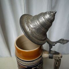 ドイツ製　陶器のビールジョッキ　２点の画像