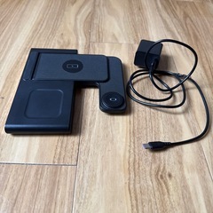 iPhone 3in1 充電器の画像