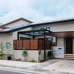 4/1からLIXIL商品値上げですよー💦おしゃれなカーポート🤗　LIXIL カーポートSCの画像