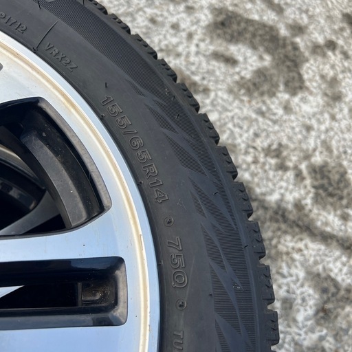 ❄️
冬タイヤホイール付き