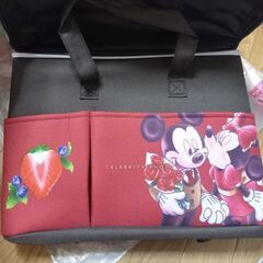 【未使用】　ミッキー&ミニー　セレブリティフォト　大きなポッケ付きバスケット　　￥2,000の画像