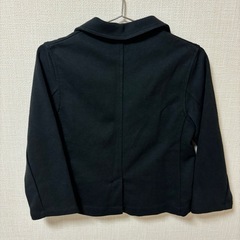 110サイズ　黒ジャケットの画像