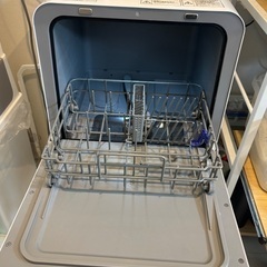 アイリスオーヤマ食洗機＋台の画像
