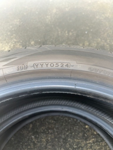 195/50R19 　プリウス