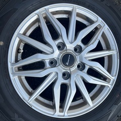 スタッドレス　195/65R15 21年製　① ステップワゴンrk の画像