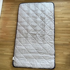 目立った傷汚れなし　フロアクッション　自宅まで取りに来れる方のみ...