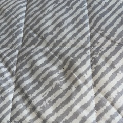 少し汚れあり　フロアクッション　　寝具　自宅まで取りに来れる方のみ　ベビー　キッズの画像