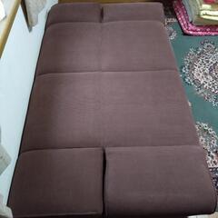 ソファーベッドの画像