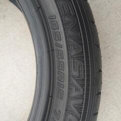 ダンロップ新品タイヤ４本の画像